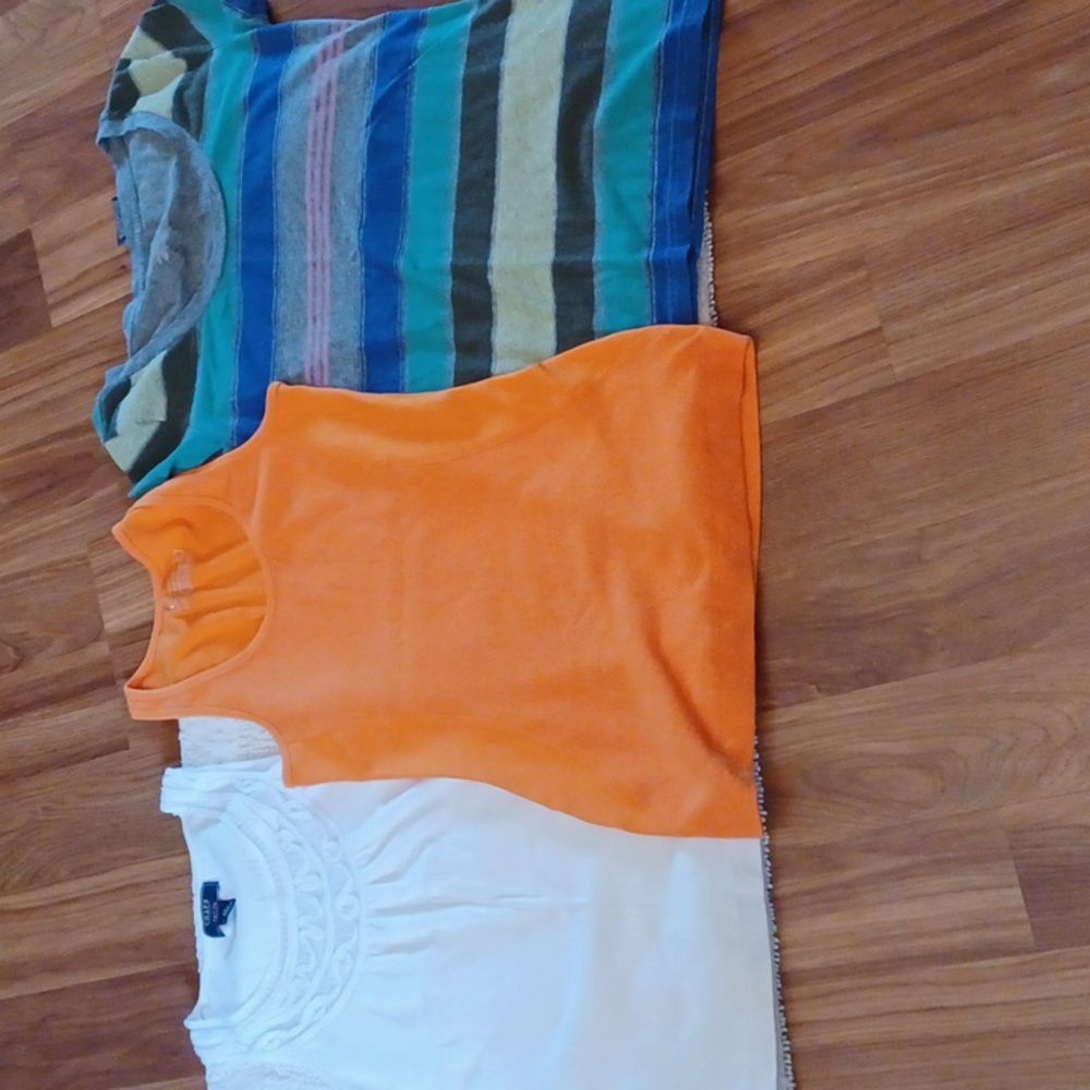 Tee's 3fers/ Sz Extra Sml beautiful colors